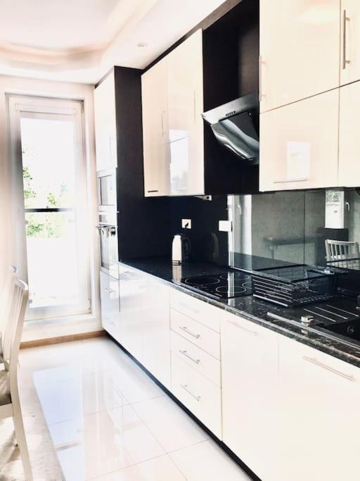 Nowoczesny Apartament Na Pradze Warszawa Zewnętrze zdjęcie